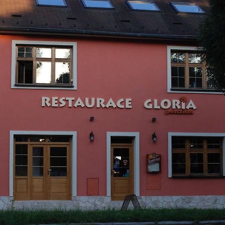 Hotel Gloria à Olomouc Extérieur photo