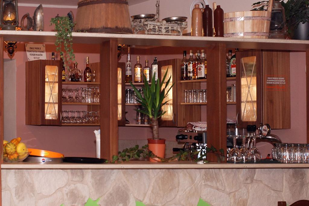 Hotel Gloria à Olomouc Extérieur photo